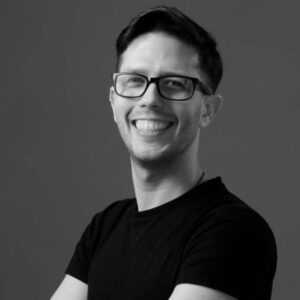 Daniel Moreno Headshot
